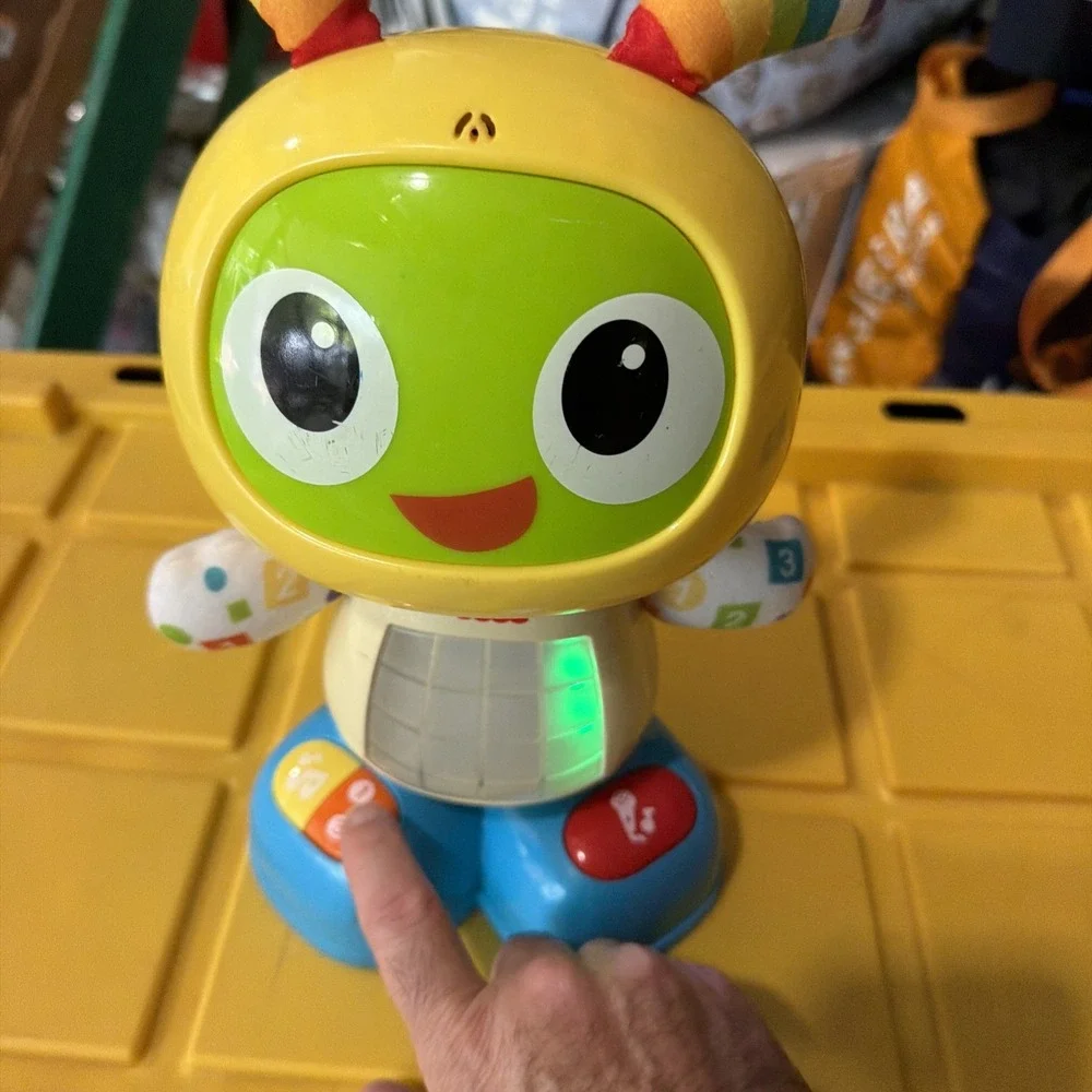 Fisher Price Bright Beats Dance & Move Beatbox Dancing Robot 2015 Lights Sound